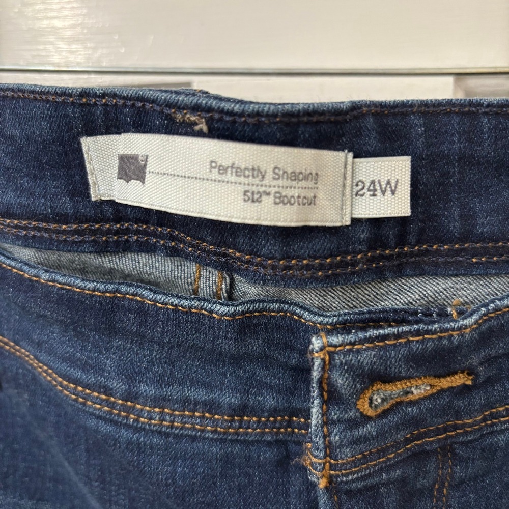 Levi's Women's 24W M 512 Perfectly Shaping Bootcut Jeans Stretch Dark Blue - Picture 7 of 9